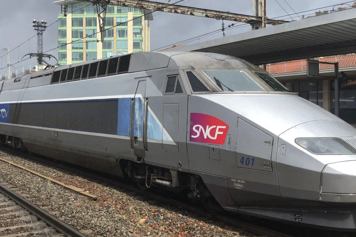 Train à grande vitesse SNCF en France
