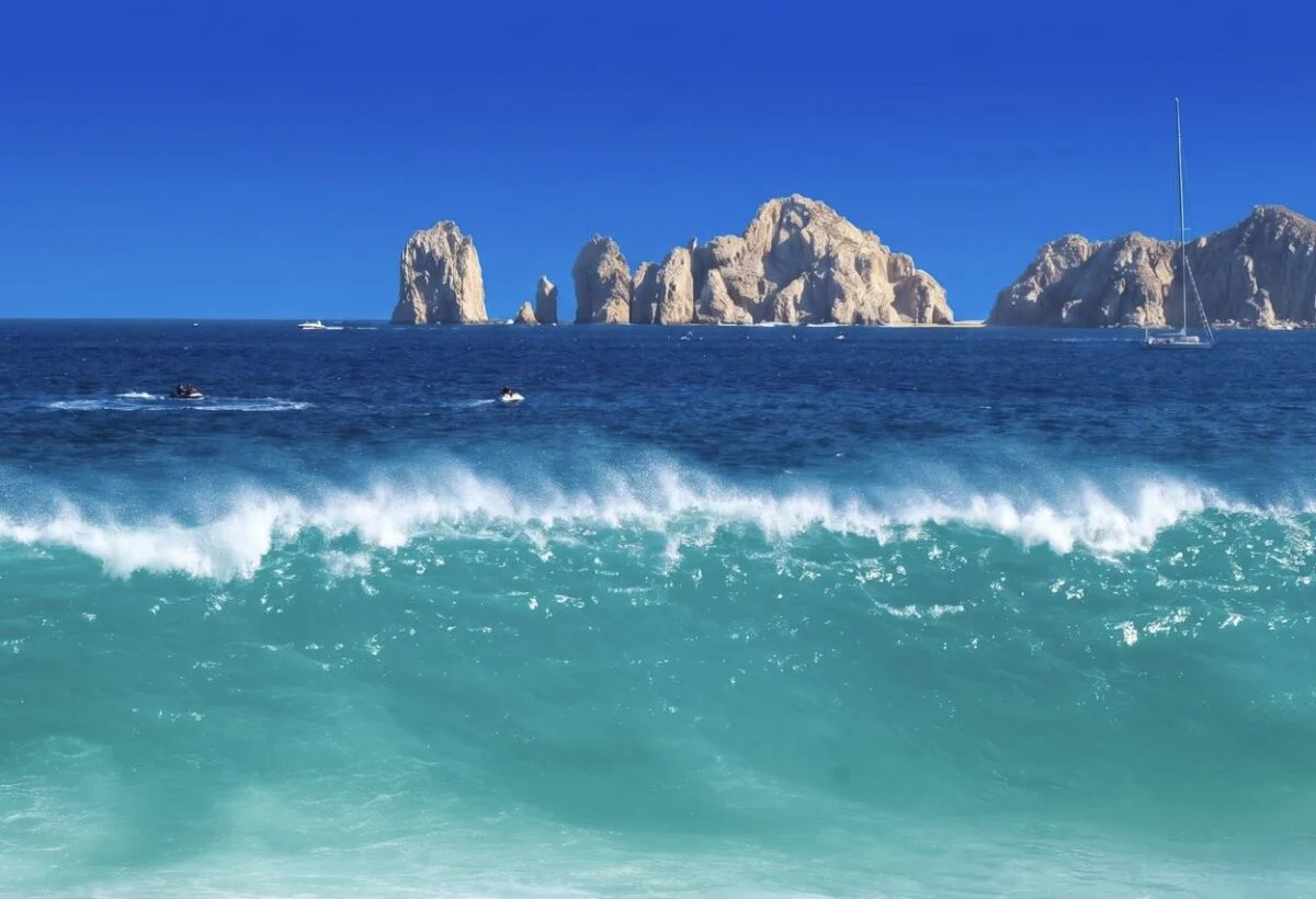 Grosses vagues à Los Cabos