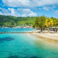 Les 6 meilleures plages et îles des Caraïbes à visiter en 2027 selon les experts en voyages