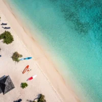 6 des destinations insulaires les plus abordables à visiter dans les Caraïbes en ce moment, selon les experts en voyages
