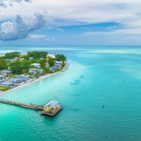 Cette île de Floride sous-estimée avec des hivers à 78°F, des eaux turquoise du golfe et aucun hôtel de grande hauteur bat des records touristiques