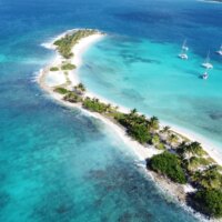 Les 5 destinations des Caraïbes les plus sûres et inconnues où vous pouvez toujours voyager confortablement pour moins de 100 $ par jour