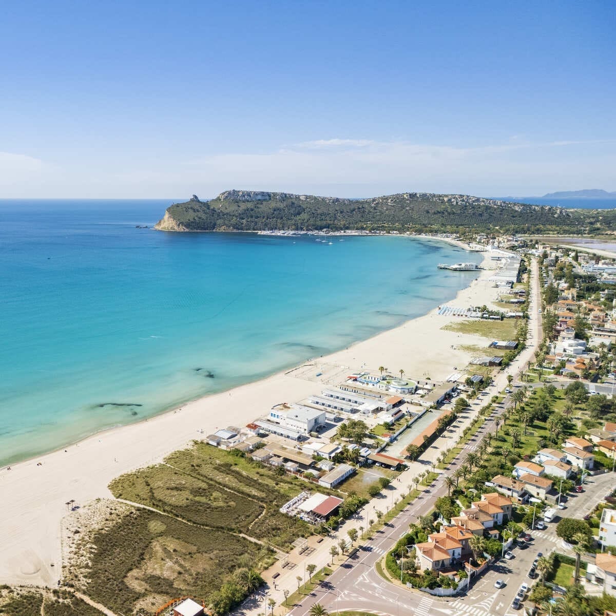 Vue aérienne de la plage de Poetto à Cagliari, Sardaigne, Italie