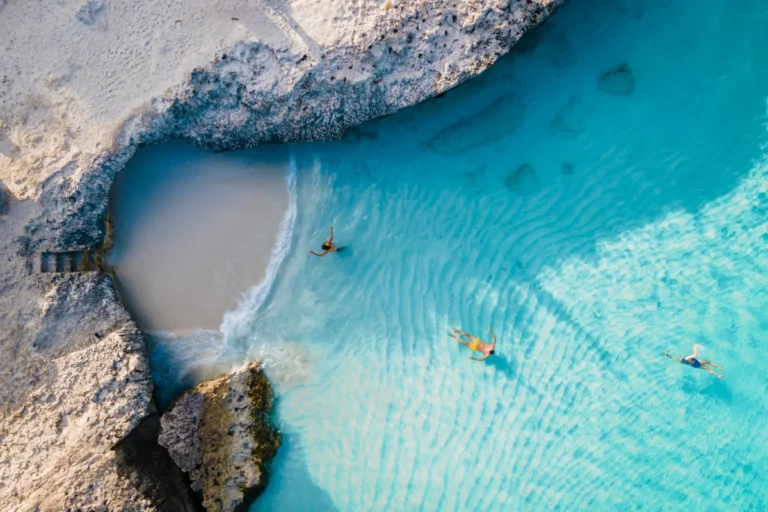 5 des destinations caribéennes les plus sûres à visiter cet automne et cet hiver selon les autorités américaines