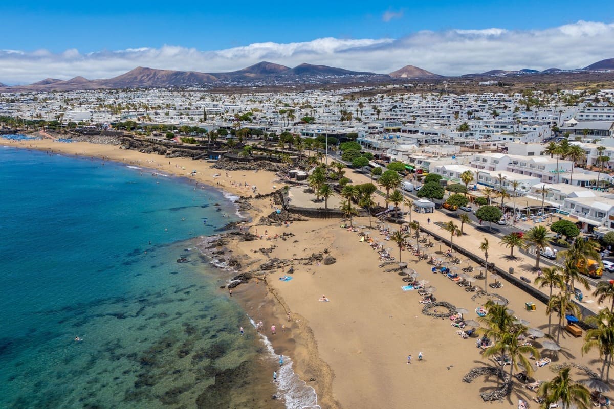 Vue aérienne de la côte de Lanzarote, îles Canaries, Espagne
