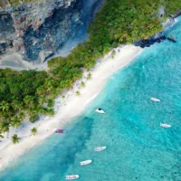 5 îles des Caraïbes que vous pouvez visiter dès maintenant pour moins de 50 $ par jour