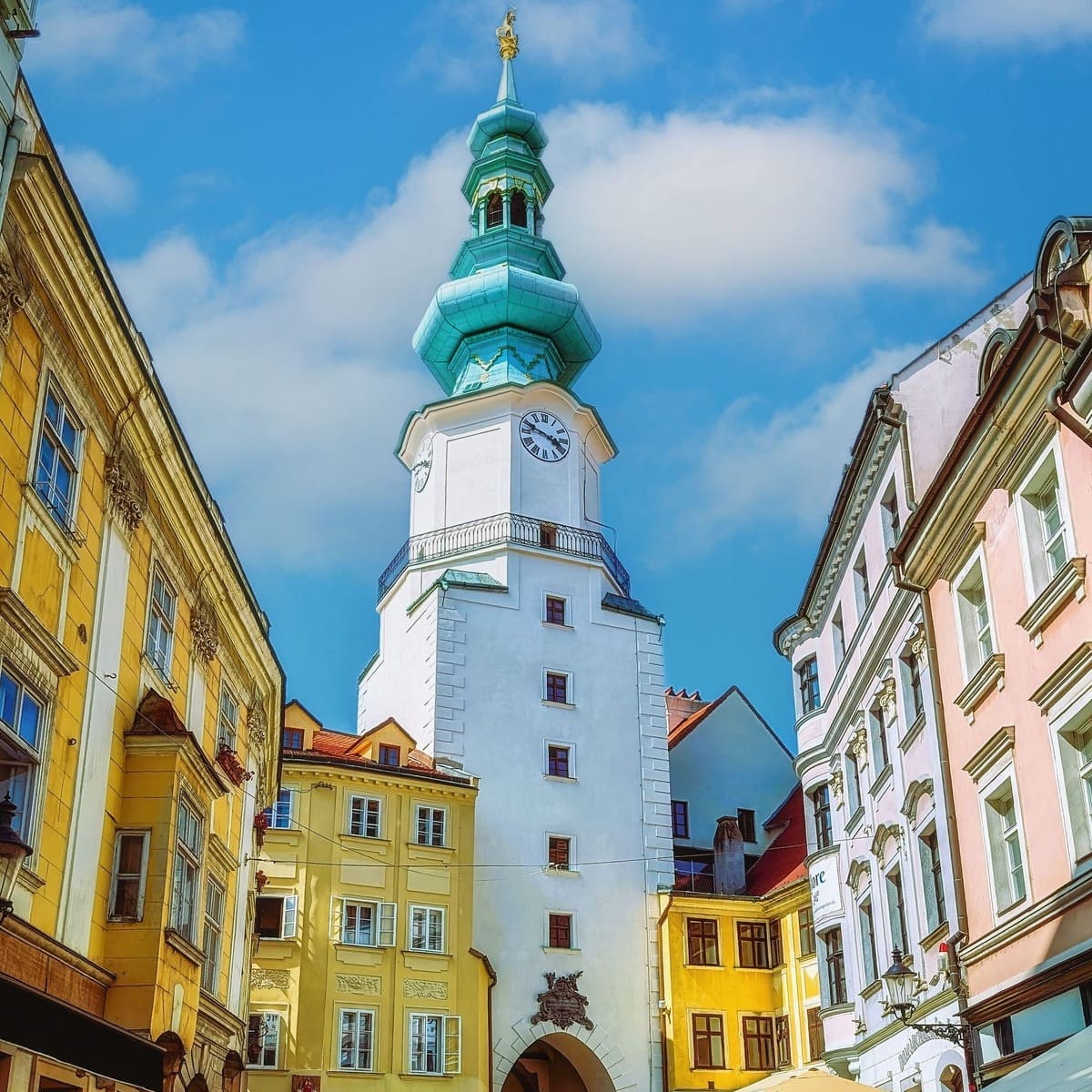 Clocher historique de la vieille ville de Bratislava, Slovaquie