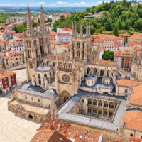 La ville médiévale la plus sûre d&rsquo;Europe, avec une cathédrale classée au patrimoine mondial de l&rsquo;UNESCO, des tapas à 4 $ et des habitants accueillants, gagne en popularité