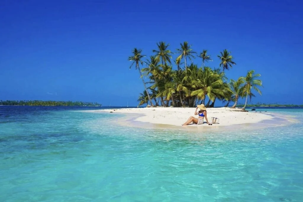 Cet archipel intact des Caraïbes compte 365 îles, des bières à 2 dollars et aucun méga-resort