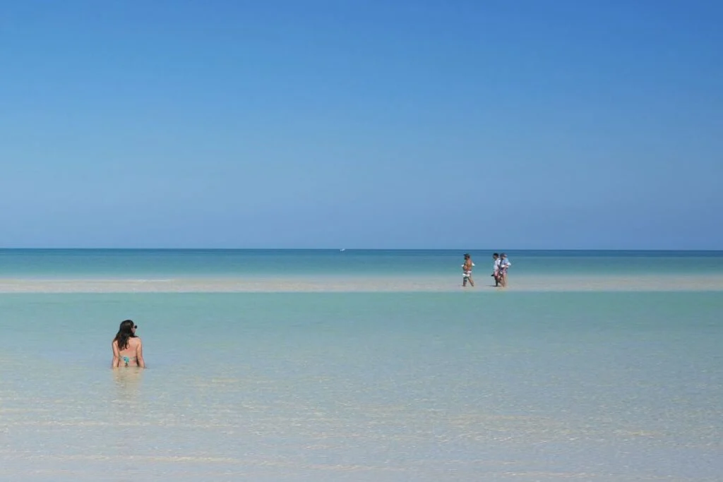 Cette île aux pieds nus près de Cancún, sans voiture, est l'une des destinations à la croissance la plus rapide au monde pour 2027